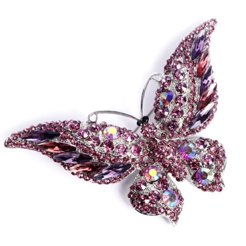 ✨ Betsey Johnson beautiful butterfly brooch ✨